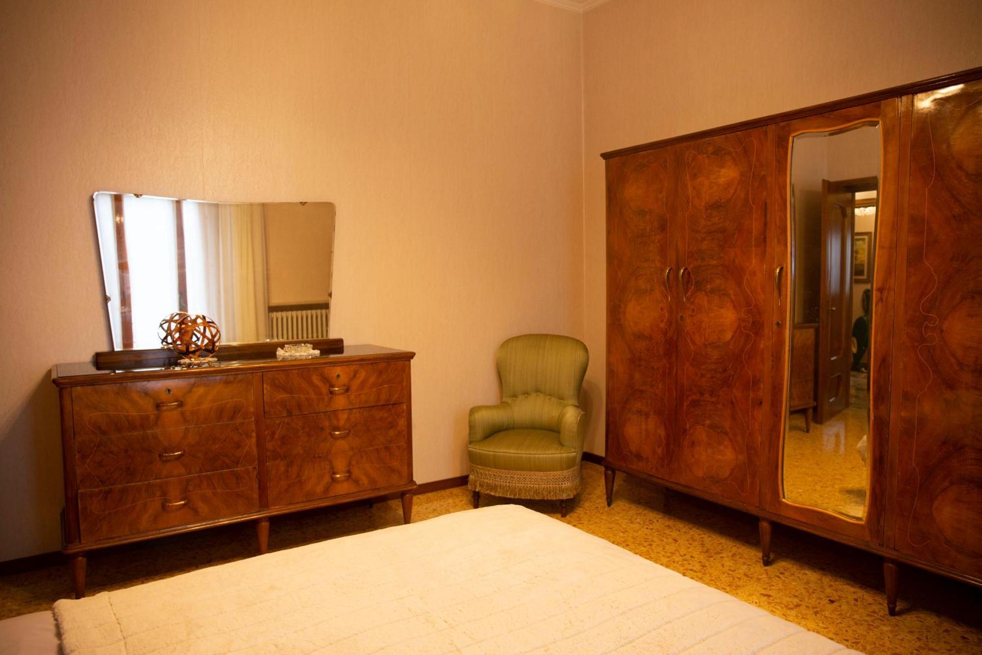 Casa Giuly Appartement Parma Buitenkant foto